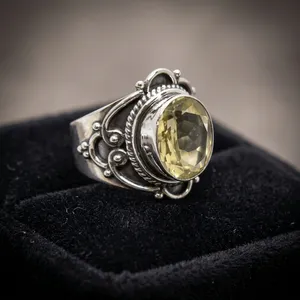 Vintage 925 Silver Cocktail Ring With Yellow Lemon Quartz Setting Unisex Everyday Wear Jewelry - Product Image 6