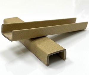 Protector de Bordes de Papel Kraft Impermeable de Alta Calidad, Flexible, Degradable y Ecológico con Perfil en U para Protección de Carga - Product Image 1