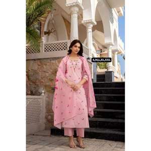 NUEVO SALWAR KAMEEZ de Seda Formal para Mujer con Detalle en el Escote de Tela Chand, Pantalón y Dupatta para Fiestas y Eventos - Product Image 3