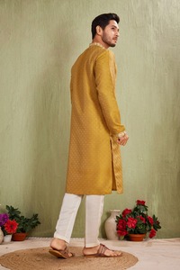 Kurta en coton pour homme Heritage, look ethnique classique, tissu confortable, Kurta pour hommes, mariages et événements culturels - Product Image 2