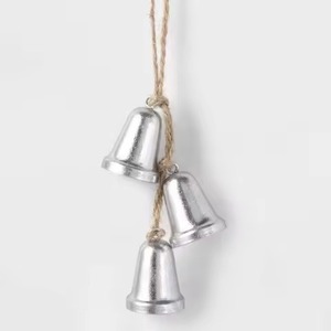 Charme de cloche de Noël en métal décoratif pour la décoration de la maison et des événements de fin d'année - Product Image 2