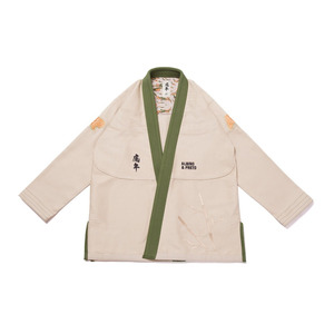 Kimono de Jiu-Jitsu Brésilien (BJJ) Noir Personnalisé 100% Coton Respirant OEM Marque Privée 480g Impression Numérique Teint Uni Unisexe Adulte Coupe Ample - Product Image 1