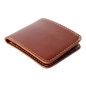 Cartera de cuero para hombre con múltiples ranuras para tarjetas, compartimento espacioso para efectivo, costuras duraderas y diseño delgado para uso diario. - Product Image 1