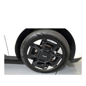 Kia Carnival HEV Signature 9 places 2024/3 avec sièges en cuir, boîte de vitesses automatique, caméra de recul, 26 688 km - Product Image 4