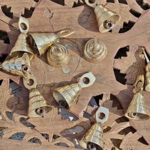 Campanas Pequeñas de Latón Hechas a Mano, Estilo Vintage, Campanas Decorativas, Campanas de Viento Vintage, Decoración para el Hogar, Bodas, Árbol de Navidad - Product Image 4