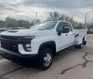 Camioneta Chevrolet Silverado 3500HD Crew Cab 2023 Usada en Buen Estado, Lista para Exportación, Entrega Global - Product Image 2