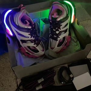 Sneakers de luxe rétro tendance, chaussures de créateur célèbres, LED 3.0, chaussures d'hiver avec amorti - Product Image 3