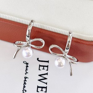 Pendientes de Perlas de Agua Dulce con Nudo de Mariposa, Estilo Fresco y Lujoso, Diseño Simple y Versátil - Product Image 3