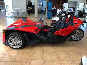 LIVRAISON GRATUITE Polaris Slingshot Slingshot SL Autodrive Moto à 3 roues 2025 2026 Quad ATV Garantie OEM de 3 ans - Product Image 3
