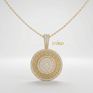 Pendentif de luxe en or avec motif clé grecque et médaillon diamanté pour fiançailles, mariage, anniversaire et fête - Product Image 1