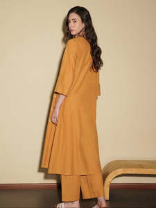 Mustard Plain Midi <b>Dress</b> <b>With</b> Three Quarter <b>Sleeves</b> Turn-down Collar Loose Fit Casual <b>Summer</b> Woven Cotton Fabric Women Cloth - Product Image 2