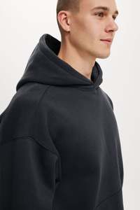 เสื้อฮู้ดดี้โพลีเอสเตอร์เรียบง่ายสำหรับผู้ชาย พิมพ์ลายแบบซับลิเมชั่นตามสั่ง แบรนด์ของคุณเอง เสื้อฮู้ดดี้พูลโอเวอร์ สตรีทแวร์ผู้ชาย เสื้อสเวตเชิ้ตโอเวอร์ไซส์ สั่งซื้อจำนวนมาก - Product Image 4