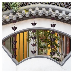 Cadena de Lluvia Metálica Elegante para Canaletas de Techo y Jardinería - Product Image 4