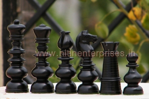Latest Reproduced Calvert Series Black and White <b>Wooden</b> Indoor Foldable <b>Chess</b> <b>Set</b> Board Game for Children - Product Image 4