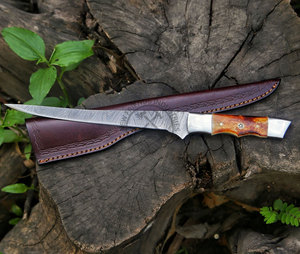 Nouvelle édition, couteau de filetage de poisson en acier Damas fait main sur mesure avec manches en os de chameau brûlé, couteau de cuisine à lame fixe - Product Image 2