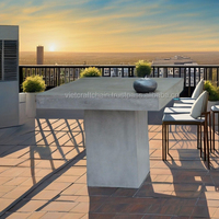 Table à manger carrée en béton de style traditionnel avec plateau imperméable durable, gris antique, mobilier d'extérieur