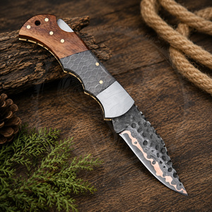 Cuchillo Plegable de Acero Damasco y Cobre de Alta Calidad, Mango de Madera Epoxi, Cuchillo Táctico EDC con Clip de Bolsillo para Caza - Product Image 4