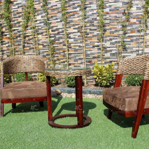 Ensemble de tables basses élégantes en jacinthe d'eau gonflable au design traditionnel pour les intérieurs de maisons et d'hôtels - Product Image 2
