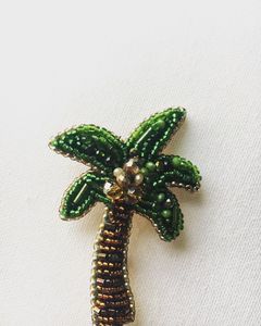 Broche Decorativo Bordado a Mano con Cuentas, Pin para Solapa, Ideal para Abrigo, Bufanda, Suéter, Bolso y Mochila - Product Image 3