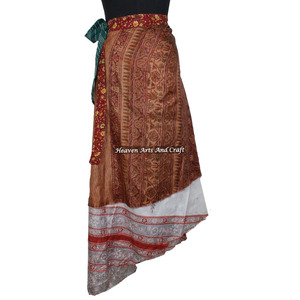 Falda Maxi Tipo Tubo Halter de Seda Estampada Reversible de 38 Pulgadas de Largo, Talla Grande, Estilo Vintage - Product Image 4