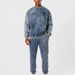 ชุดวอร์มแบบย้อมสีเอซิดสำหรับผู้ชาย พร้อมเสื้อและกางเกงขายาว ทรงหลวม ใส่สบาย ผลิตจากวัสดุเนื้อนุ่ม เหมาะสำหรับใส่ไปยิม ใส่ลำลอง และสวมใส่สบายในทุกวัน - Product Image 1