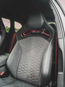 Audi RS 6 Performance 4dr Wagon AWD Usado 2025 - Product Image 2