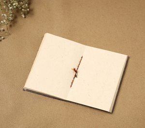 สมุดบันทึกผ้าสไตล์อิกัตสีน้ำตาล สมุดบันทึกทำมือ ปกผ้า สมุดจดขนาดเล็ก สมุดบันทึกข้อความ สมุดวาดภาพ ของขวัญสำหรับการเดินทาง - Product Image 6