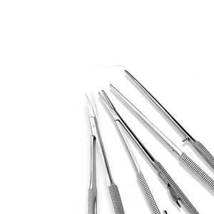 Lot de 3 Pinces à Aiguilles Micro-Chirurgicales Castroviejo Allemandes TC – Instruments Chirurgicaux Dentaires et Ophtalmiques – Kit Professionnel Orthopédique - Product Image 4