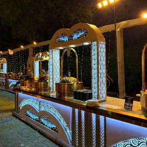 Mostrador de buffet moderno para catering de bodas, diseñado para grandes eventos - Product Image 1