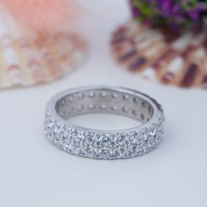 Anillo de Plata S925 con Moissanita de 3mm, Banda Cerrada Estilo Eternidad Completa, Joyería Europea Americana en Stock para Mujer - Product Image 1