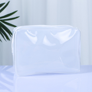 Sac cosmétique transparent en PVC de style simple avec fermeture éclair et logo personnalisé, grands sacs, prix de gros pour les lycées - Product Image 2