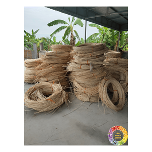 Bandes de rotin naturel pour la tressage de meubles, matériau artisanal décoratif en provenance du Vietnam - Product Image 5