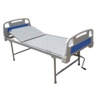 Tempat Tidur Rumah Sakit Manual Semi Fowler Berbahan Metal yang Nyaman dengan Panel ABS Garansi 2 Tahun Dirancang untuk Kenyamanan Pasien