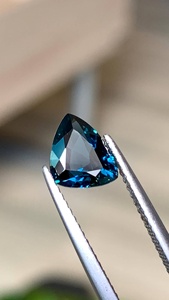 Saphir bleu naturel non chauffé de Madagascar, pierre précieuse en vrac pour la fabrication de bijoux, bague, pendentif, vente en gros - Product Image 2