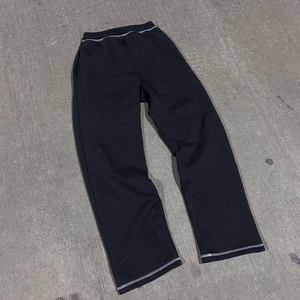 Pantalones acampanados de algodón con capucha para jogging, personalizados, de invierno, ecológicos, estilo streetwear, con costuras de cinco hilos, lavado ácido, efecto desgastado por el sol y estampado liso. - Product Image 3