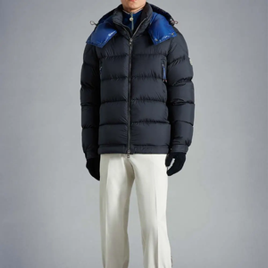 Chaqueta Acolchada con Capucha para Hombre, Negra, Resistente al Viento, Rellena de Plumón, Abrigo de Invierno, Corte Regular Informal, Cierre de Cremallera, Exterior de Poliéster Grueso - Product Image 5