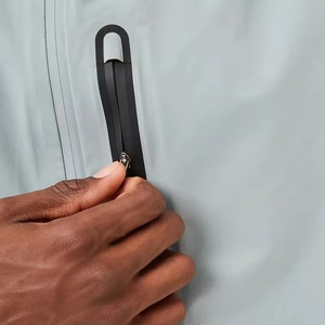 Survêtement d'hiver imperméable et respirant avec impression de logo personnalisé sur le devant, en polyester et nylon, pour hommes, léger, pour activités de plein air - Product Image 2