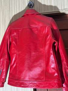 Chaqueta de Motocicleta Personalizada para Mujer, de Cuero Vacuno, Corte Regular, Forro de Algodón Ecológico Impermeable, con Cierre y Cinturón - Product Image 3