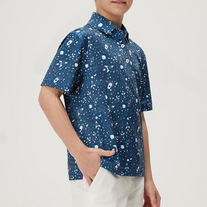 Camisetas de polo de golf para jóvenes deportistas OEM ODM, diseñadas con material elástico en cuatro direcciones y moda deportiva moderna. - Product Image 3