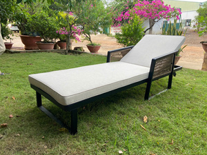 Chaise longue de luxe moderne en bois d'acacia et rotin, de haute qualité, pour un mobilier de jardin de style contemporain, directement de l'usine au Vietnam - Product Image 2
