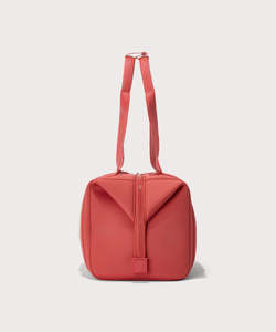 กระเป๋าดัฟเฟิลยิม PU สีแดง พิมพ์ลายหมายเลข 25 หูหิ้วนุ่ม ปิดด้วยซิป สไตล์ลำลองสำหรับทุกเพศ ความจุต่ำกว่า 20 ลิตร - Product Image 4