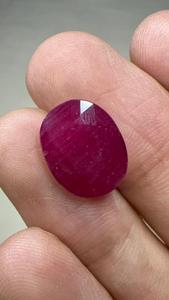 Pierre précieuse naturelle rubis ovale de 7,95 carats, rouge intense, pour bague de luxe, pendentif et bijoux fins sur mesure - Product Image 3