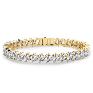 Bracelet tennis élégant fait main par un designer, en or rose 10 carats, avec émeraude Agatha et diamant de laboratoire (7 carats) Tw. Bijoux au travail de détail soigné et raffiné - Product Image 5