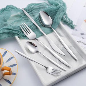 Ensemble de couverts de luxe en acier inoxydable réutilisables pour hôtel, fête, mariage, vaisselle de table haut de gamme plaquée or - Product Image 2