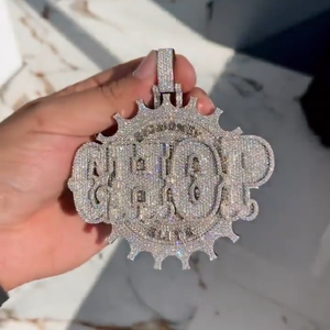 Colgante Personalizado de Hiphop con Piedras de Moissanita, Plata de Ley 925, Colgante Unisex con Diseño Temático para Uso Diario - Product Image 1
