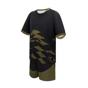 Conjunto de Entrenamiento de Fútbol Premium - Camiseta de Fútbol Sublimada Verde Oliva y Negra - Pantalones Cortos Deportivos de Secado Rápido 100% Poliéster Personalizados - Product Image 3