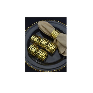 Anillo de Servilleta Metálico de Estilo Refinado que Mejora la Presentación de Servilletas de Tela para Cenas y Eventos Formales - Product Image 1