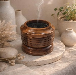 Brûleur à Bakhoor en Bois Arabe Style Moyen-Oriental Ramadan Aïd Vente en Gros Mabkhara Arabe Porte-Encens Oud Décoration Artisanale pour la Maison - Product Image 2