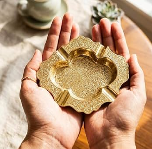 Antique <b>vintage</b> brass round <b>ashtray</b> featuring detailed traditional engravings, available at wholesale prices. - Product Image 2