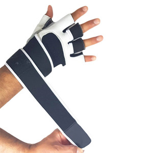 Gants de musculation en cuir de performance Elite avec longs sangles de compression pour les poignets, protections de mains de fitness robustes et avancées - Product Image 1